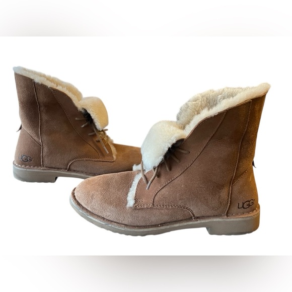 UGG Shoes - UGG QUINCY CHESTNUT SUEDE/ SHEEPSKIN ANKLE BOOTS